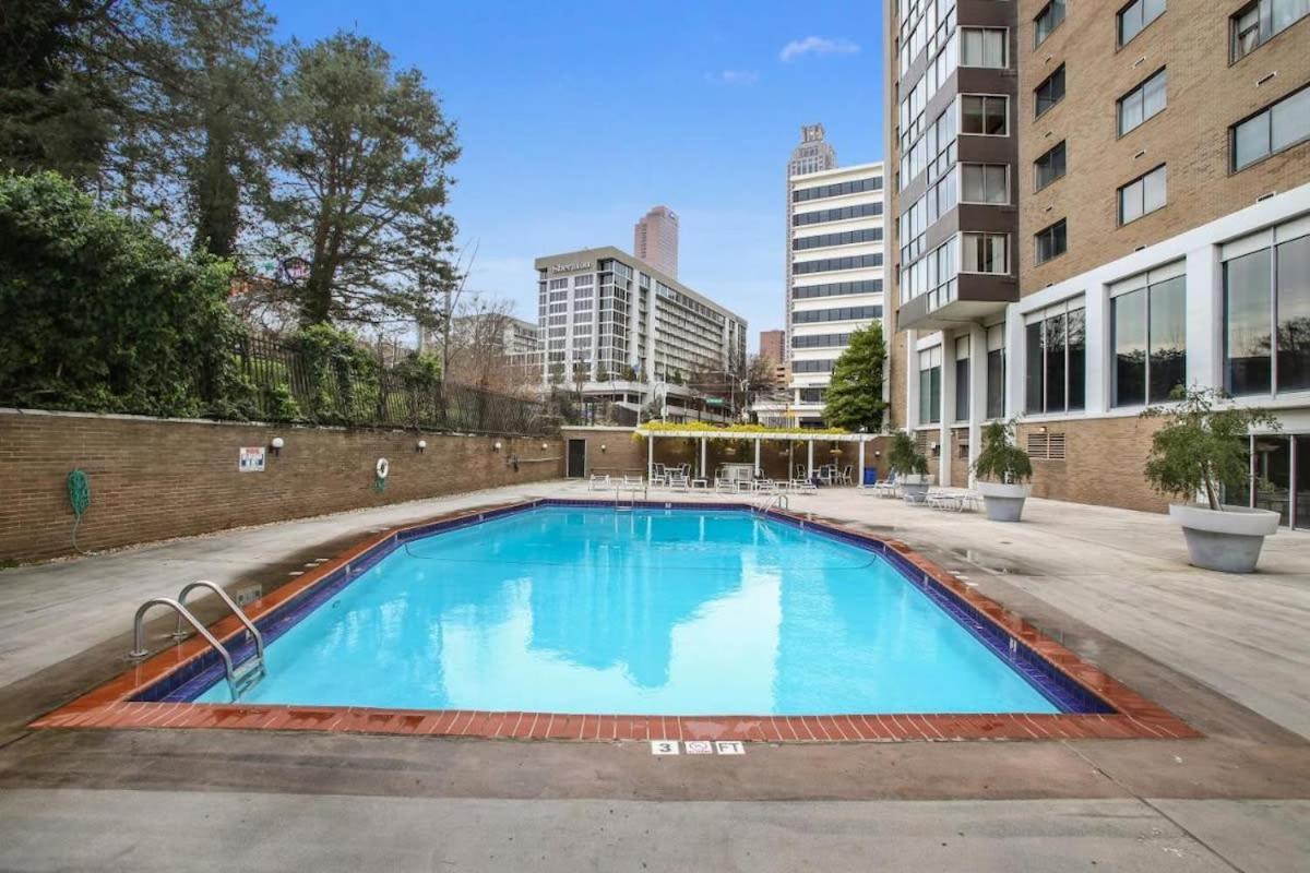 2B1B Modern Downtown Atl Condo W 1 Free Parking Lm1007 แอตแลนตา ภายนอก รูปภาพ