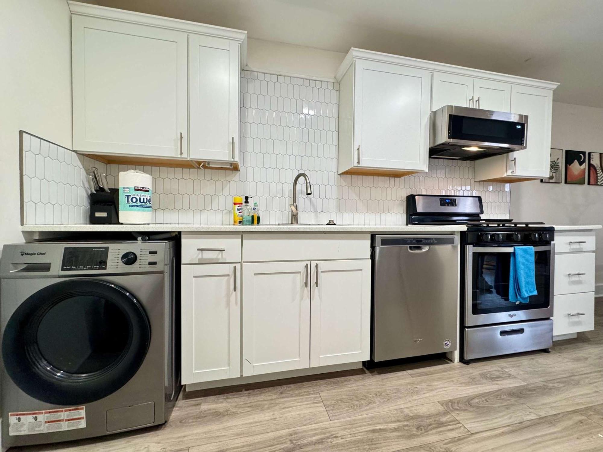 2B1B Modern Downtown Atl Condo W 1 Free Parking Lm1007 แอตแลนตา ภายนอก รูปภาพ